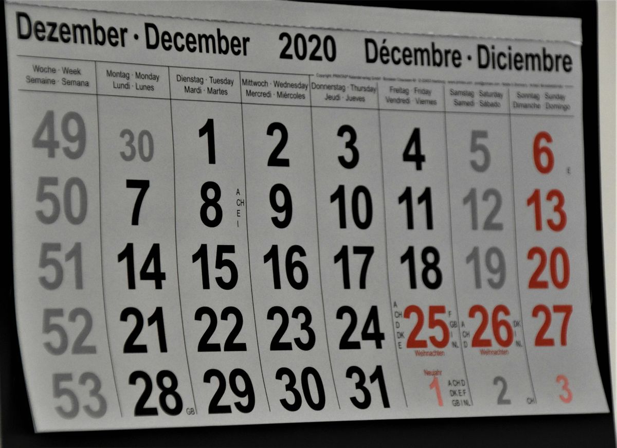 Kalender pa en vegg